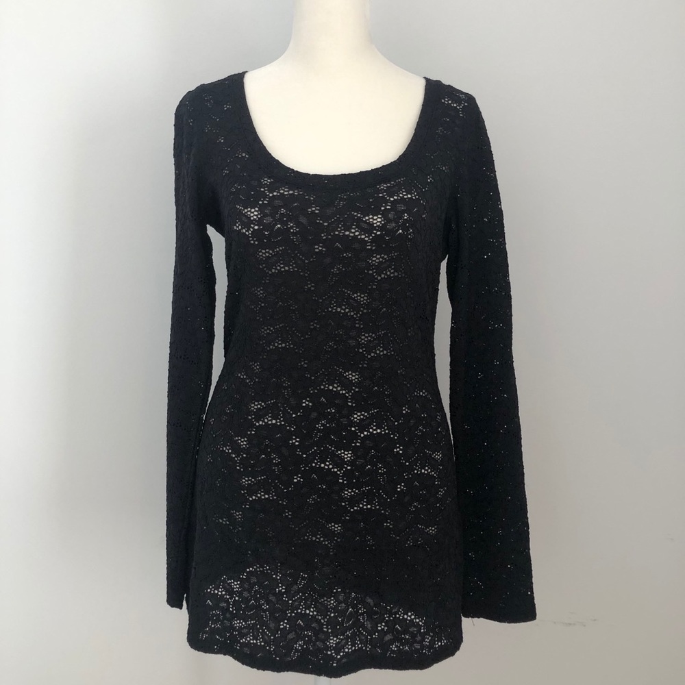 Black Lace Long-Sleeve Scoop Neck Women's Top